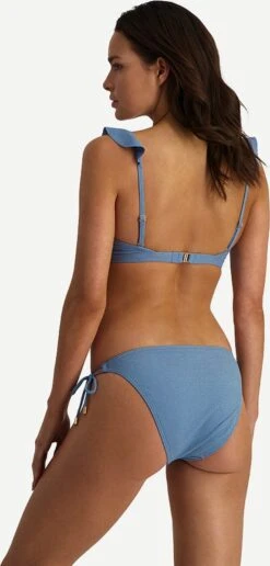 Beachlife Infinity Ruffle Bikinitop Met Voorgevormde Cups En Beugel - Dames - Maat 70C 11 Beachlife Infinity Ruffle Bikinitop Met Voorgevormde Cups En Beugel - Dames - Maat 70C -Beachlife 574x1200 42