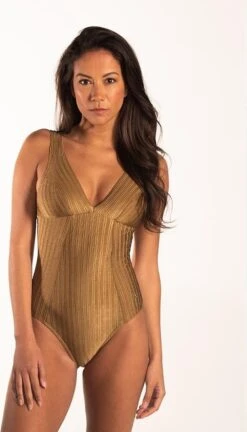 Beachlife Dull Gold V-hals Badpak - Dames - Maat 36F 8 Beachlife Dull Gold V-hals Badpak - Dames - Maat 36F -Beachlife 686x1200