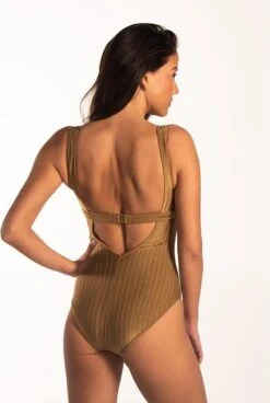 Beachlife Dull Gold V-hals Badpak - Dames - Maat 36F 9 Beachlife Dull Gold V-hals Badpak - Dames - Maat 36F -Beachlife 806x1200