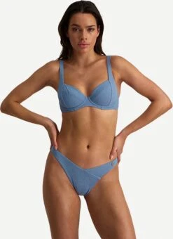 Beachlife Infinity V-detal Bikinibroekje - Dames - Maat 36 -Beachlife 872x1200