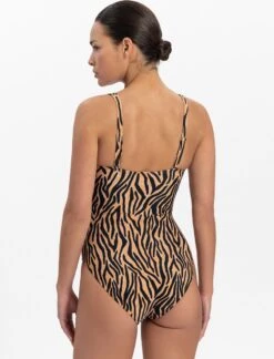 Beachlife Soft Zebra Dames Badpak - Maat 42B -Beachlife 916x1200 16